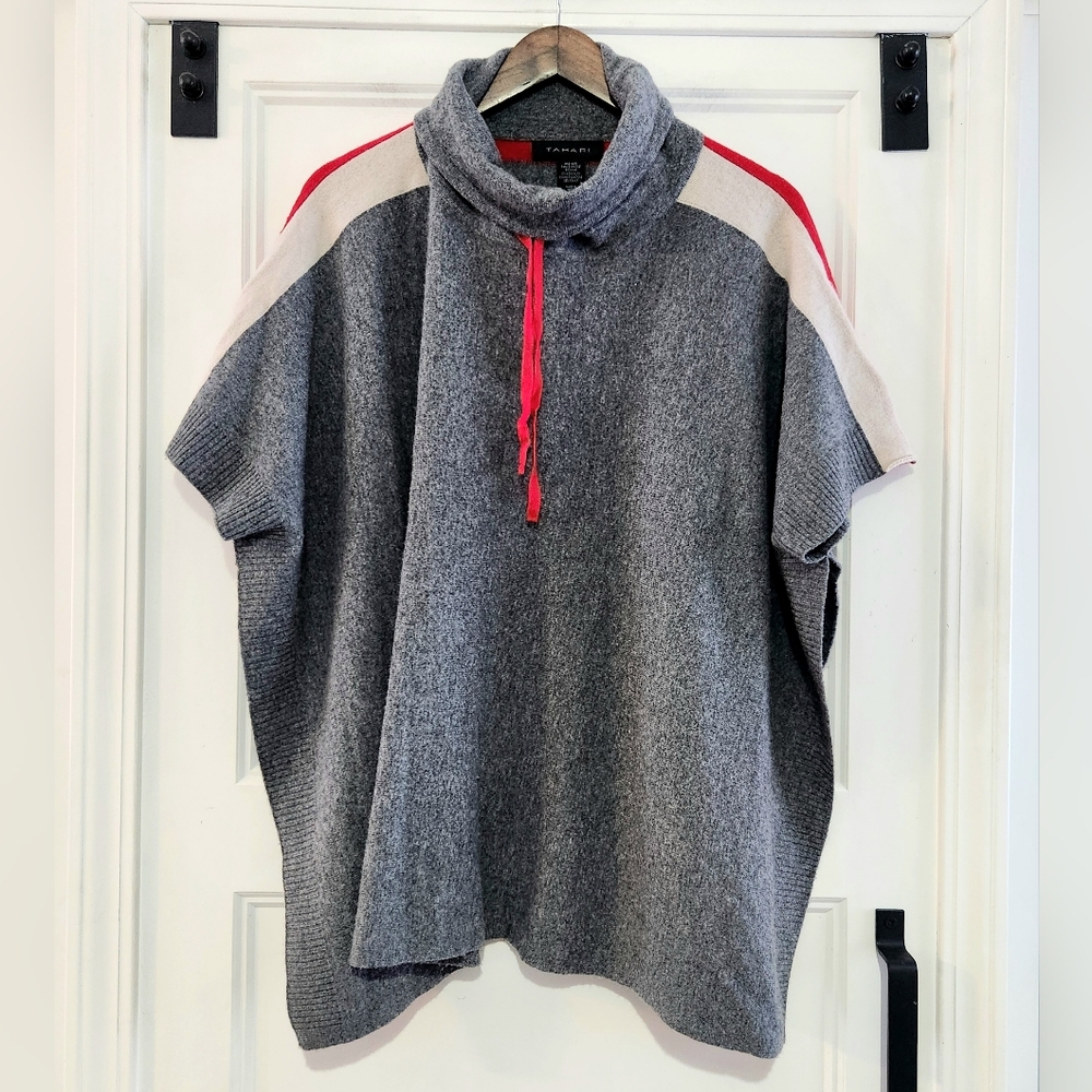 Tahari One Size Wool Cashmere Cowel Neck Pullover Poncho Sweater Grey Red Stripe